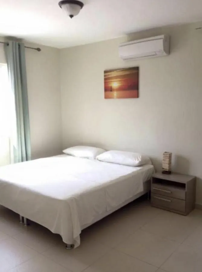 וילמסטאד Andira Apartments 0*,