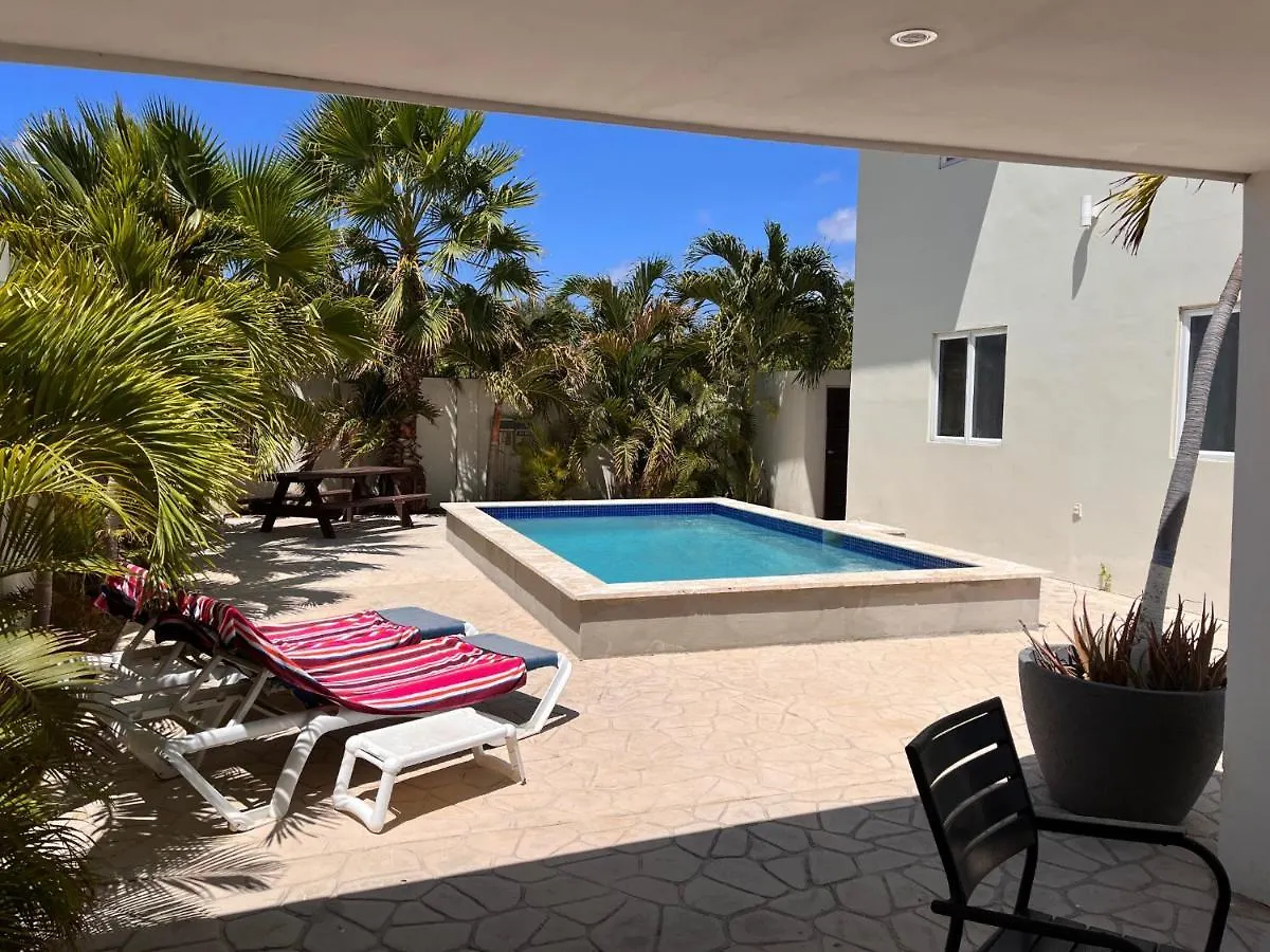 וילמסטאד Andira Apartments קוראסאו